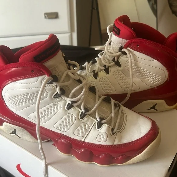 Cherry red 9s best sale